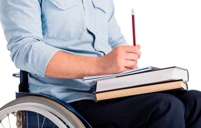 Ногиронлиги бўлган шахсларнинг таълим олишида қандай имтиёзларга эга?