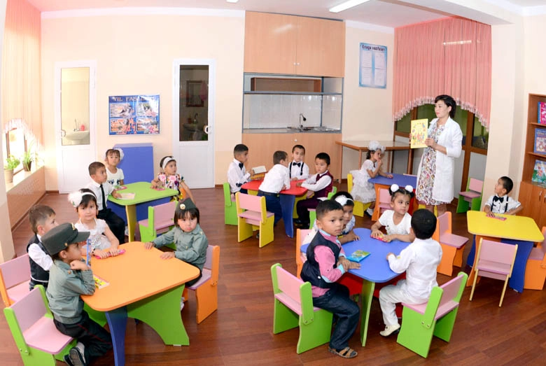 Фарзанди боғчага борадиган камбағал оилаларга моддий ёрдам берилади