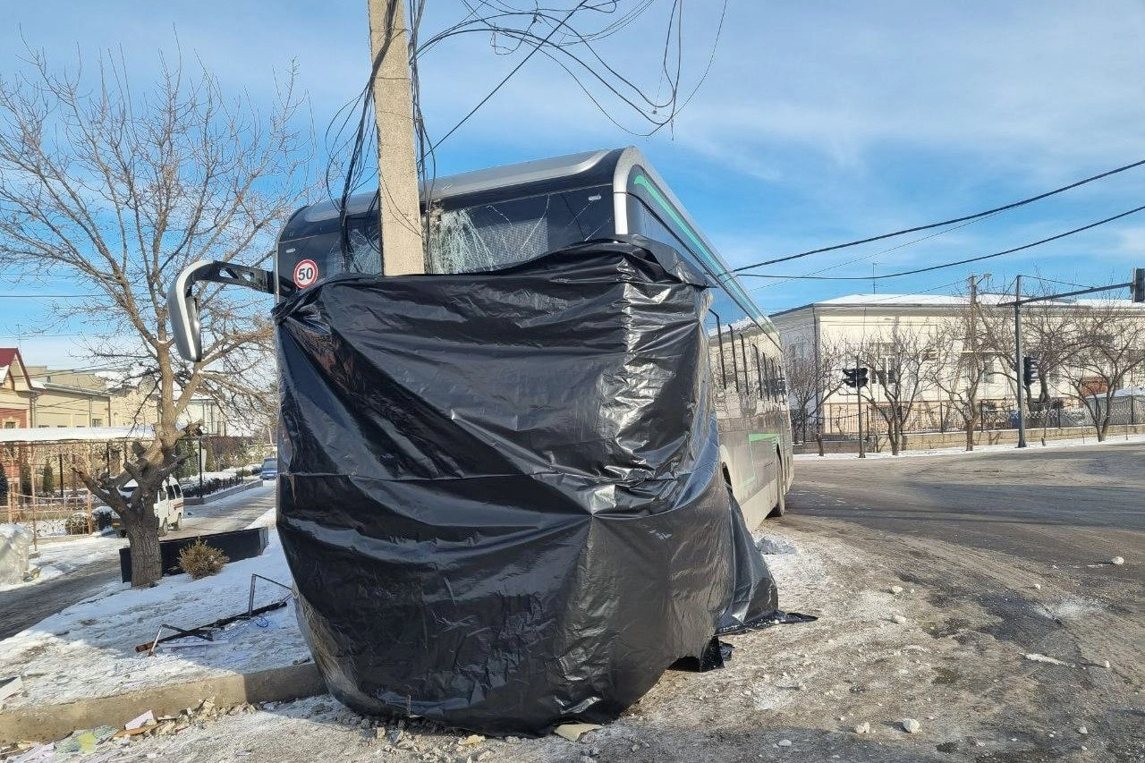 Тошкентда 11 ой ичида автобуслар билан боғлиқ 100 га яқин ЙТҲ содир бўлди