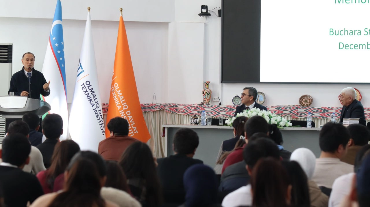 Жамшид Авлоний: “Олган билимим ва тўплаган тажрибаларим билан бўлишиш истагида яна она юртимга қайтдим”